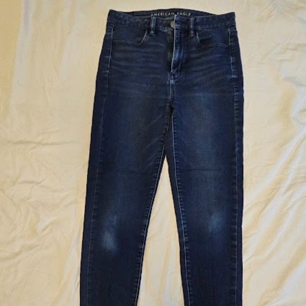 American Eagle Women’s Jegging – Size 6 Regular – Super Stretch, Dark Wash Denim
